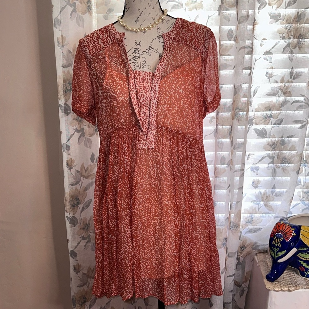 Anthropologie Maeve Coral and Cream Speckled V-Neck Blouse